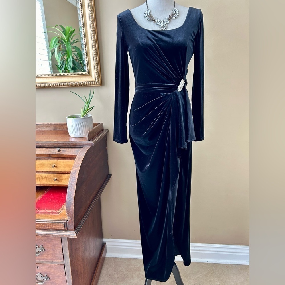 VTG Jeffrey & Dara Evenings Tom Barra Velvet Gown Long Sleeve Twist Maxi Dress 8